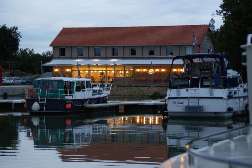 Le Port De Decize Hotel Kültér fotó